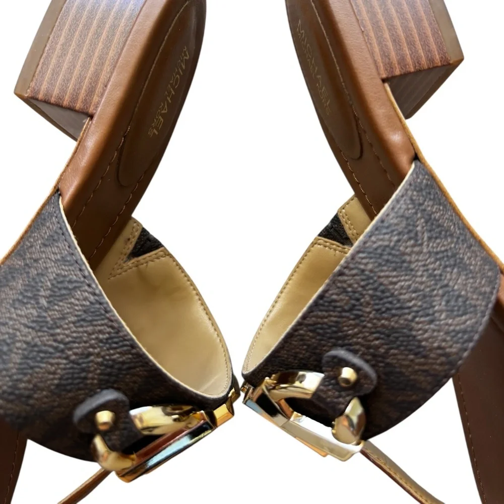 Michael Kors Sz 9 MK Izzy Logo Embellished Print Canvas Sandals - Picture 9 of 10